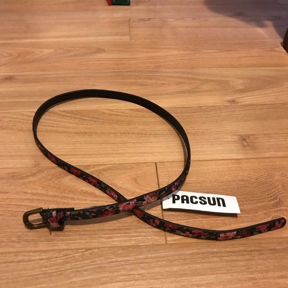 PacSun Accessories - NWT pacsun floral pattern belt